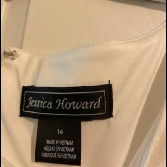 Jessica Howard - Picture 2 of 3